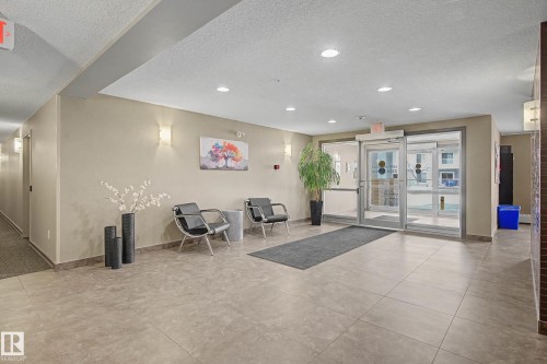 210 2204 44 Avenue, Edmonton, AB - Indoor Photo Showing Other Room