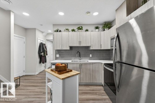 5052 Chappelle Road, Edmonton, AB - Indoor Photo Showing Kitchen With Stainless Steel Kitchen
