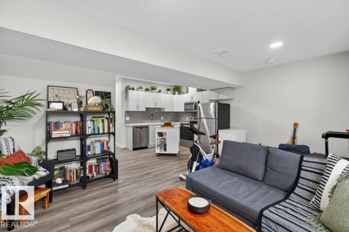 5052 Chappelle Road, Edmonton, AB - Indoor Photo Showing Other Room