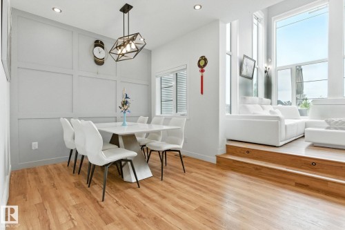 1048 Goldfinch Way, Edmonton, AB - Indoor Photo Showing Dining Room