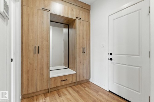 1048 Goldfinch Way, Edmonton, AB - Indoor Photo Showing Other Room