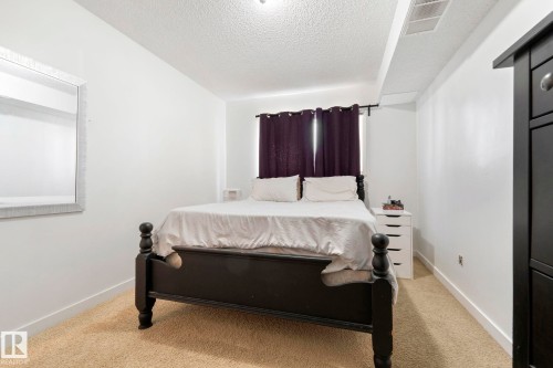 12210 92 Street, Edmonton, AB - Indoor Photo Showing Bedroom