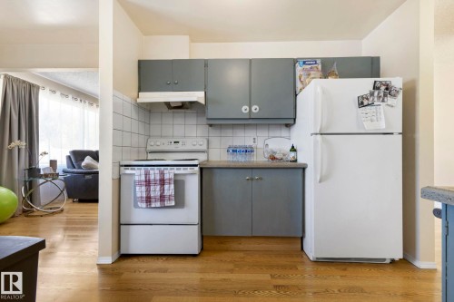 12210 92 Street, Edmonton, AB - Indoor Photo Showing Kitchen