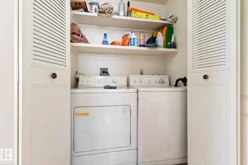 12210 92 Street, Edmonton, AB - Indoor Photo Showing Laundry Room