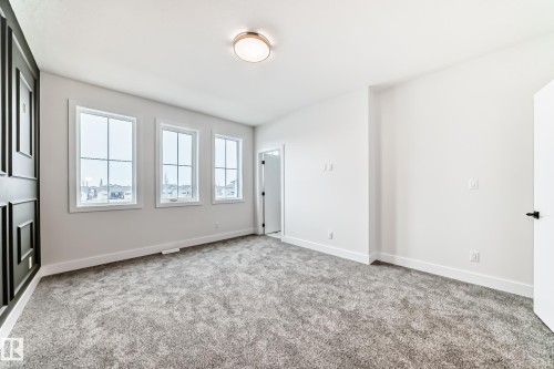 100 Elliott Wynd, Fort Saskatchewan, AB - Indoor Photo Showing Other Room