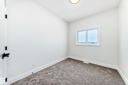 100 Elliott Wynd, Fort Saskatchewan, AB - Indoor Photo Showing Other Room