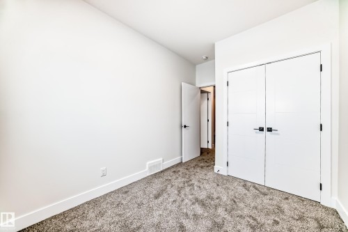 100 Elliott Wynd, Fort Saskatchewan, AB - Indoor Photo Showing Other Room