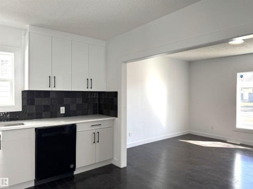 12948 116 Street, Edmonton, AB - Indoor Photo Showing Kitchen