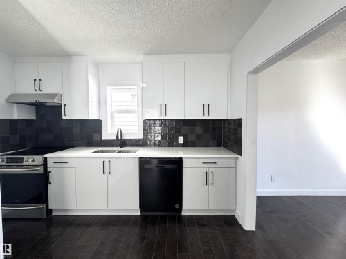 12948 116 Street, Edmonton, AB - Indoor Photo Showing Kitchen