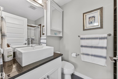 109 5151 Windermere Boulevard, Edmonton, AB - Indoor Photo Showing Bathroom