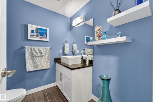 109 5151 Windermere Boulevard, Edmonton, AB - Indoor Photo Showing Bathroom