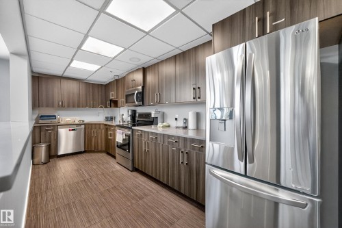 109 5151 Windermere Boulevard, Edmonton, AB - Indoor Photo Showing Kitchen