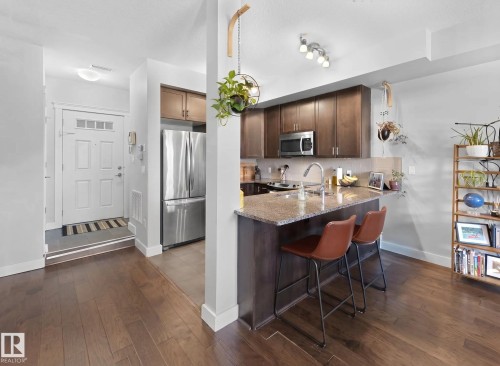 #13 11518 76 Av Nw, Edmonton, AB - Indoor Photo Showing Kitchen With Stainless Steel Kitchen