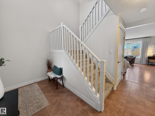 15 Spring Link, Spruce Grove, AB - Indoor Photo Showing Other Room