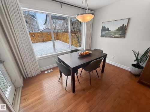 15 Spring Link, Spruce Grove, AB - Indoor Photo Showing Dining Room