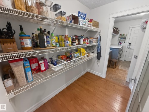 15 Spring Link, Spruce Grove, AB - Indoor With Storage