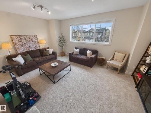 15 Spring Link, Spruce Grove, AB - Indoor Photo Showing Living Room