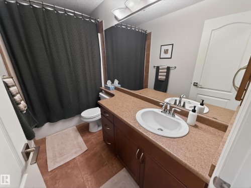 15 Spring Link, Spruce Grove, AB - Indoor Photo Showing Bathroom