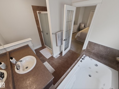 15 Spring Link, Spruce Grove, AB - Indoor Photo Showing Bathroom