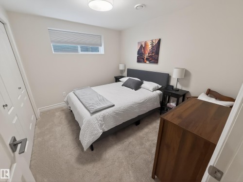 15 Spring Link, Spruce Grove, AB - Indoor Photo Showing Bedroom