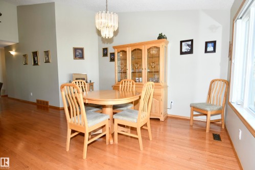 103 Lakeside Place, Leduc, AB - Indoor Photo Showing Dining Room