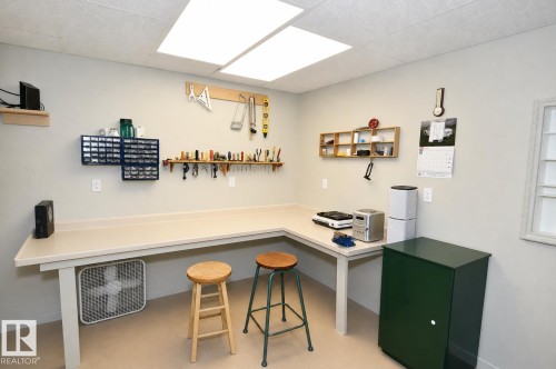 103 Lakeside Place, Leduc, AB - Indoor Photo Showing Other Room