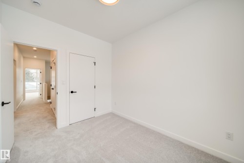 7538 80 Avenue, Edmonton, AB - Indoor Photo Showing Other Room