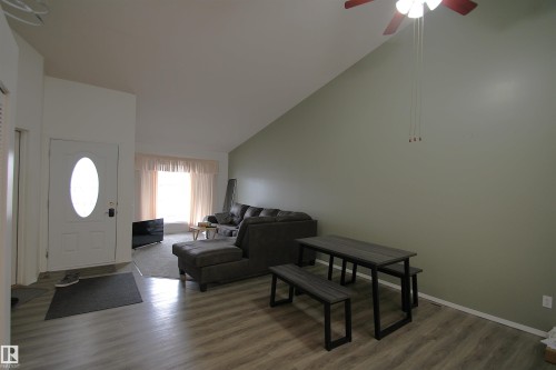 4834 49 Ave, St. Paul Town, AB - Indoor