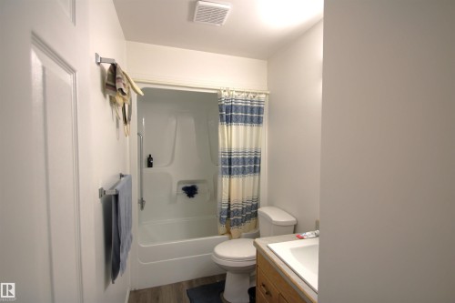 4834 49 Ave, St. Paul Town, AB - Indoor Photo Showing Bathroom
