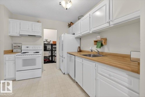 5780 172 Street, Edmonton, AB - Indoor Photo Showing Kitchen