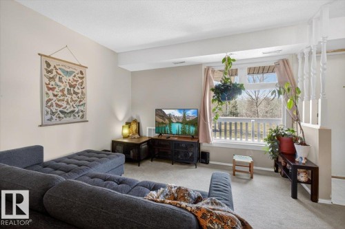 5780 172 Street, Edmonton, AB - Indoor Photo Showing Living Room
