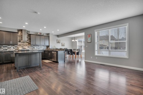 287 Sheppard Circle, Leduc, AB - Indoor Photo Showing Kitchen With Upgraded Kitchen