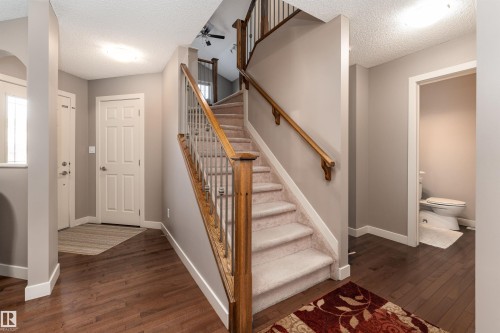 6811 19 Avenue, Edmonton, AB - Indoor Photo Showing Other Room