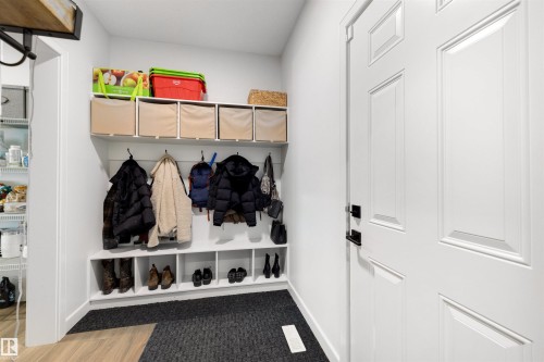 11987 34 Avenue, Edmonton, AB - Indoor Photo Showing Other Room