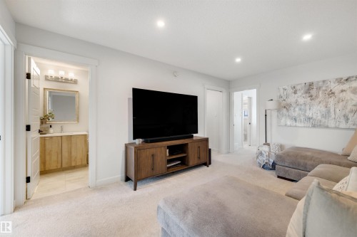11987 34 Avenue, Edmonton, AB - Indoor Photo Showing Living Room