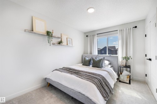 11987 34 Avenue, Edmonton, AB - Indoor Photo Showing Bedroom