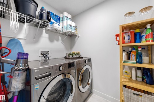 11987 34 Avenue, Edmonton, AB - Indoor Photo Showing Laundry Room