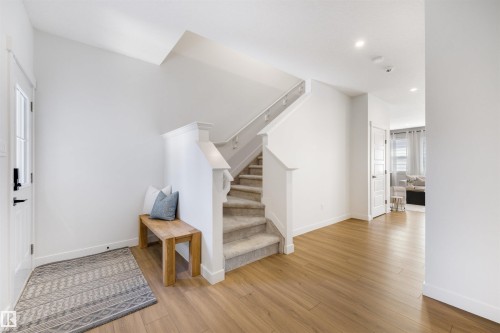11987 34 Avenue, Edmonton, AB - Indoor Photo Showing Other Room