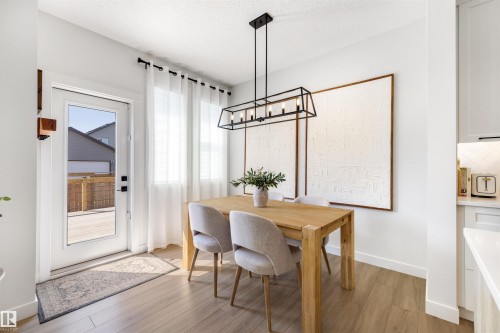 11987 34 Avenue, Edmonton, AB - Indoor