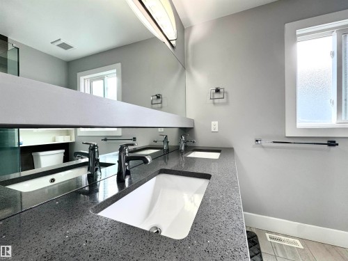 9220 154 Street, Edmonton, AB 