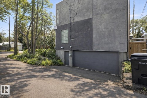 9012 98 Street, Edmonton, AB - Outdoor