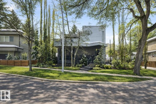9012 98 Street, Edmonton, AB - Outdoor
