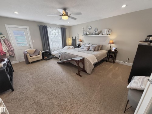 23 Dillworth Crescent, Spruce Grove, AB - Indoor