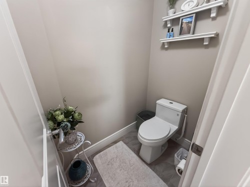 23 Dillworth Crescent, Spruce Grove, AB - Indoor Photo Showing Bathroom