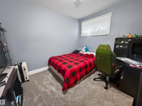 23 Dillworth Crescent, Spruce Grove, AB - Indoor Photo Showing Other Room
