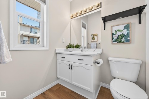 222 4304 139 Avenue, Edmonton, AB - Indoor Photo Showing Bathroom