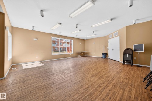 222 4304 139 Avenue, Edmonton, AB - Indoor Photo Showing Other Room