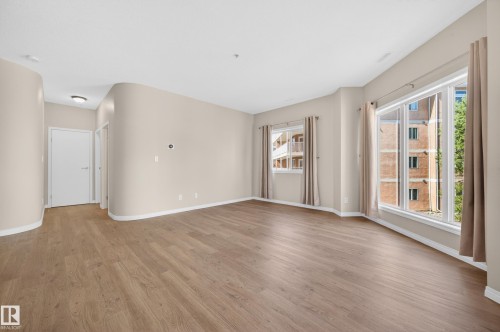 222 4304 139 Avenue, Edmonton, AB - Indoor