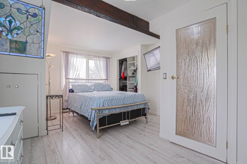 13520 124A Avenue, Edmonton, AB - Indoor Photo Showing Bedroom