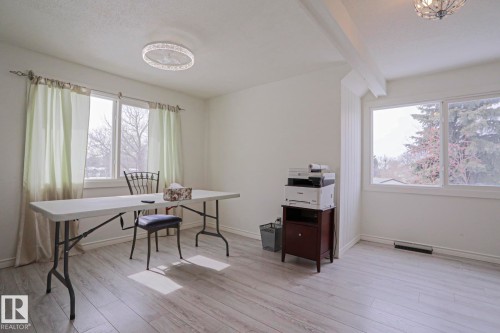13520 124A Avenue, Edmonton, AB - Indoor Photo Showing Office